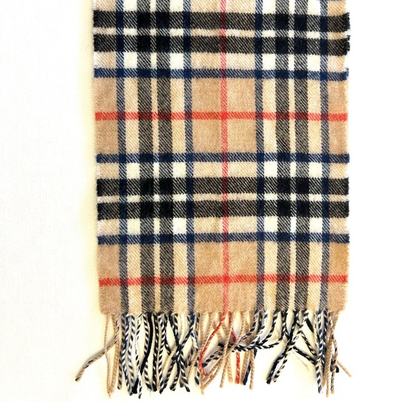 Lochcarron of Scotland Women’s Lambswool Scarf - Picture 10 of 13